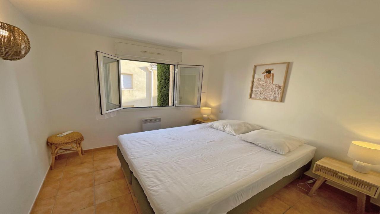 Appartement Les Pins Bleus A8 Sainte-Maxime Kültér fotó