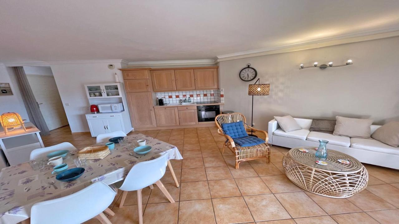 Appartement Les Pins Bleus A8 Sainte-Maxime Kültér fotó