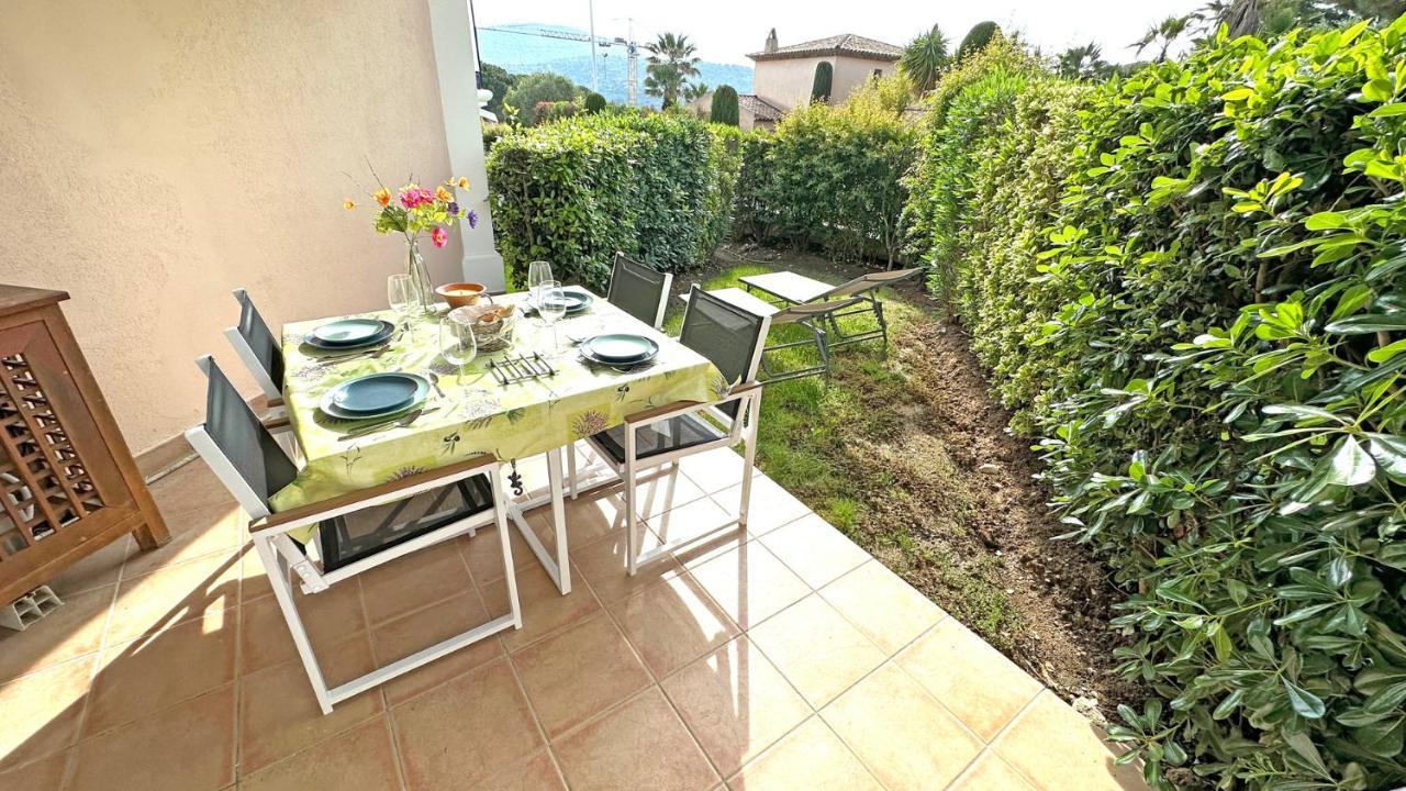 Appartement Les Pins Bleus A8 Sainte-Maxime Kültér fotó