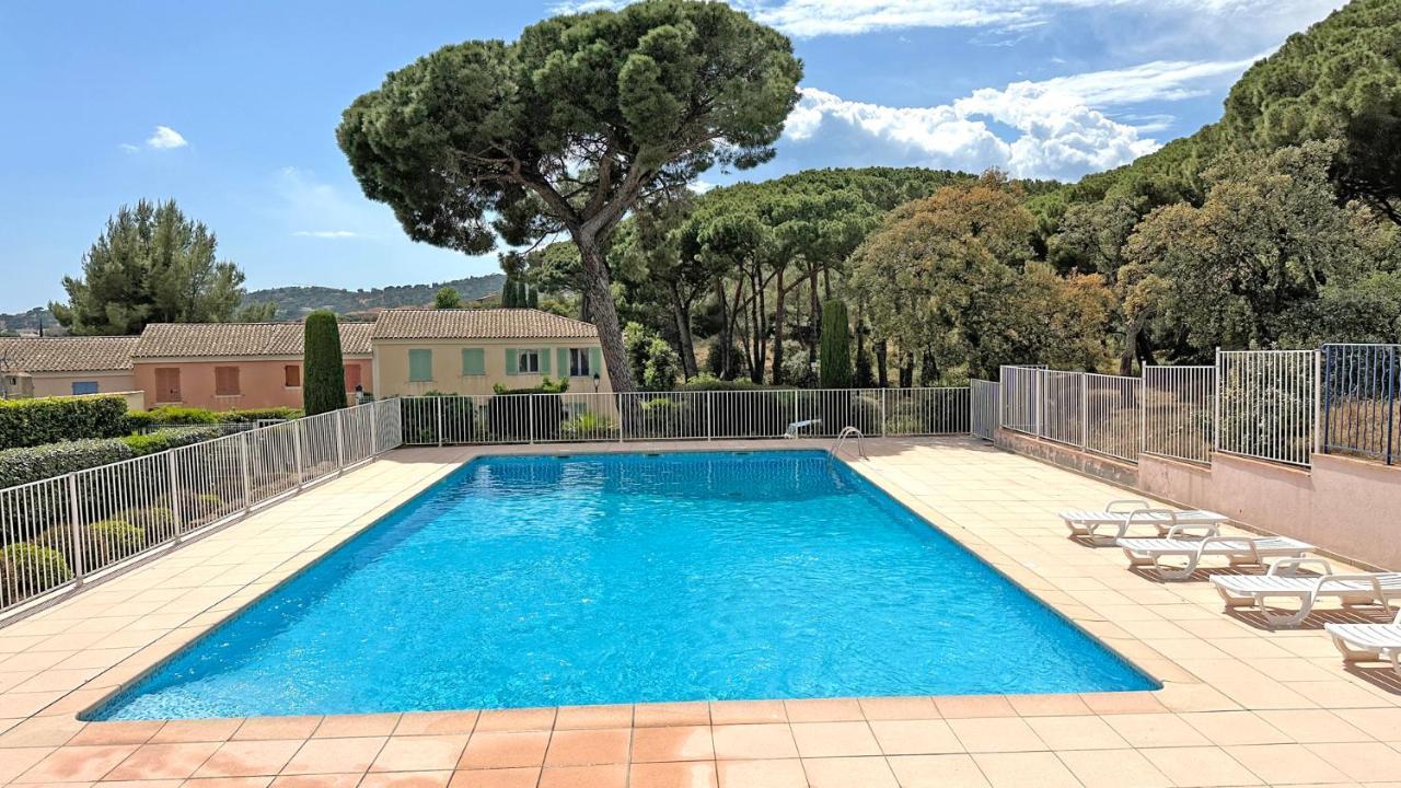 Appartement Les Pins Bleus A8 Sainte-Maxime Kültér fotó