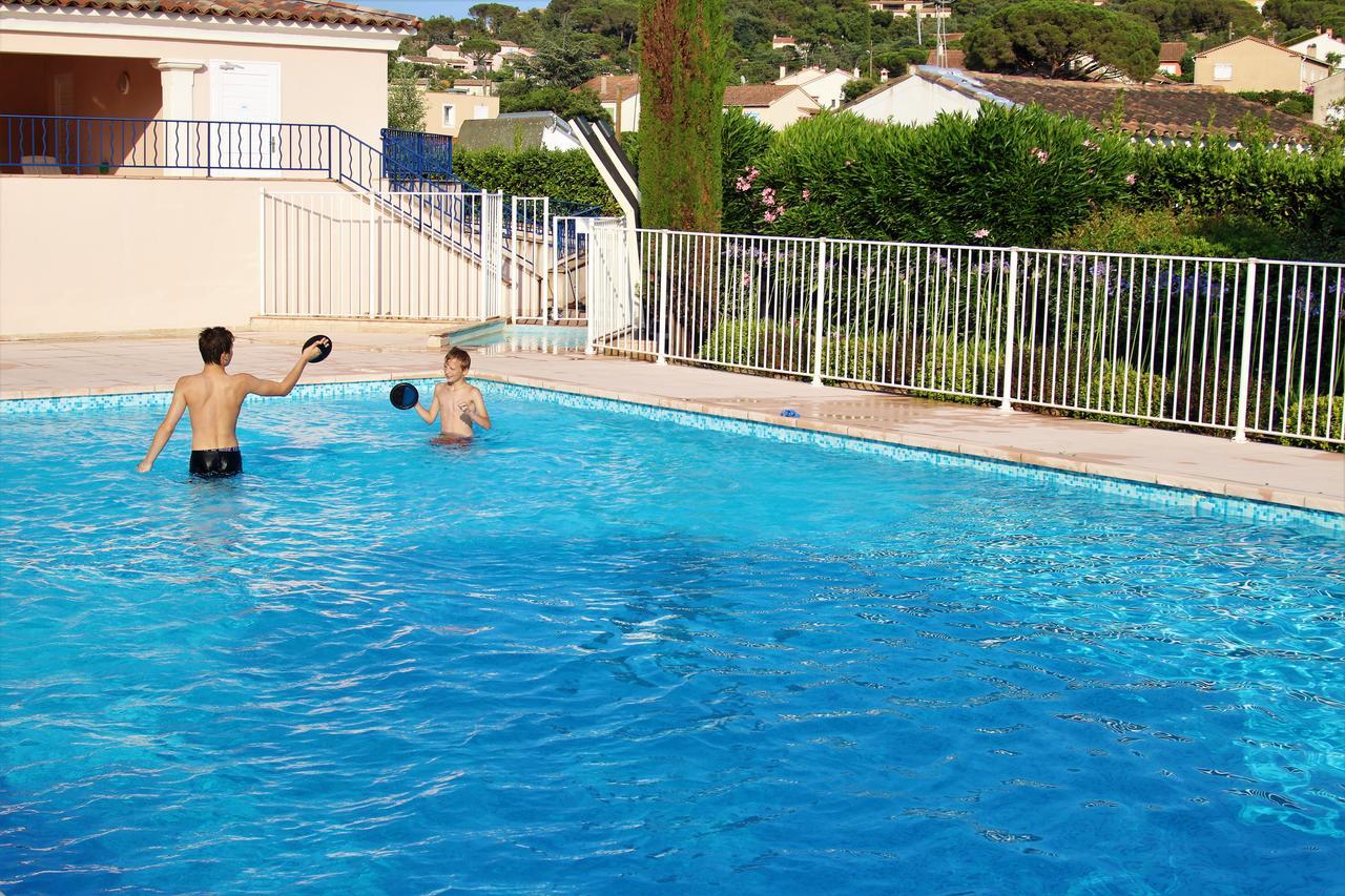 Appartement Les Pins Bleus A8 Sainte-Maxime Kültér fotó