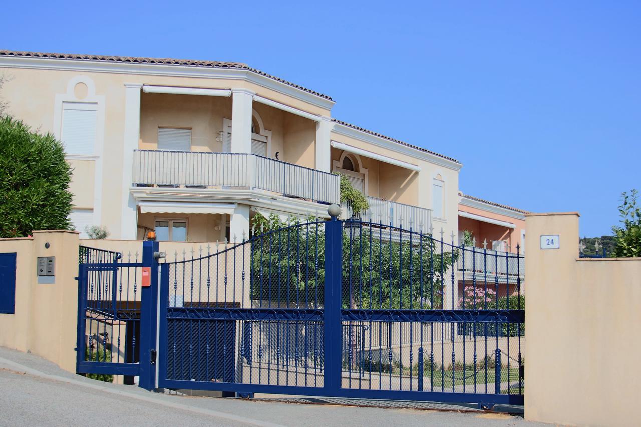Appartement Les Pins Bleus A8 Sainte-Maxime Kültér fotó